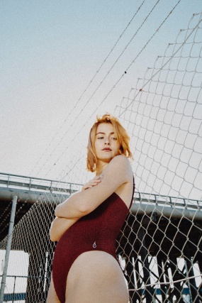 欧美泳装性感美女图片